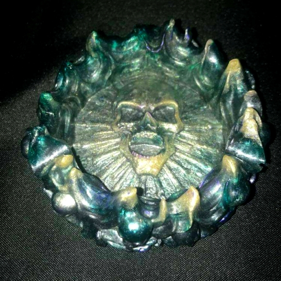 Skull ashtray - Picture 1 of 1